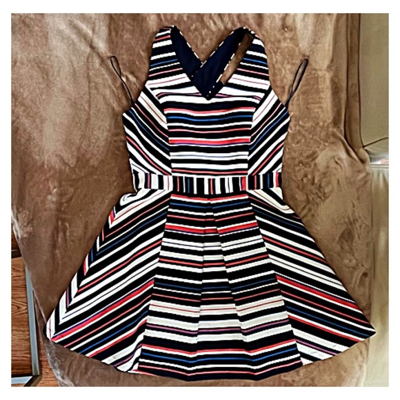 ADELYN RAE Stripe Jacquard Fit & Flare Dress- M - White Pink Blue AS SEEN ON TV - Picture 4 of 12